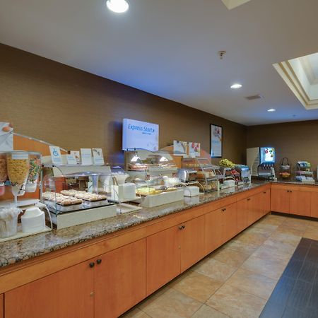 Holiday Inn Express Charles Town By Ihg Shenandoah Junction Eksteriør billede