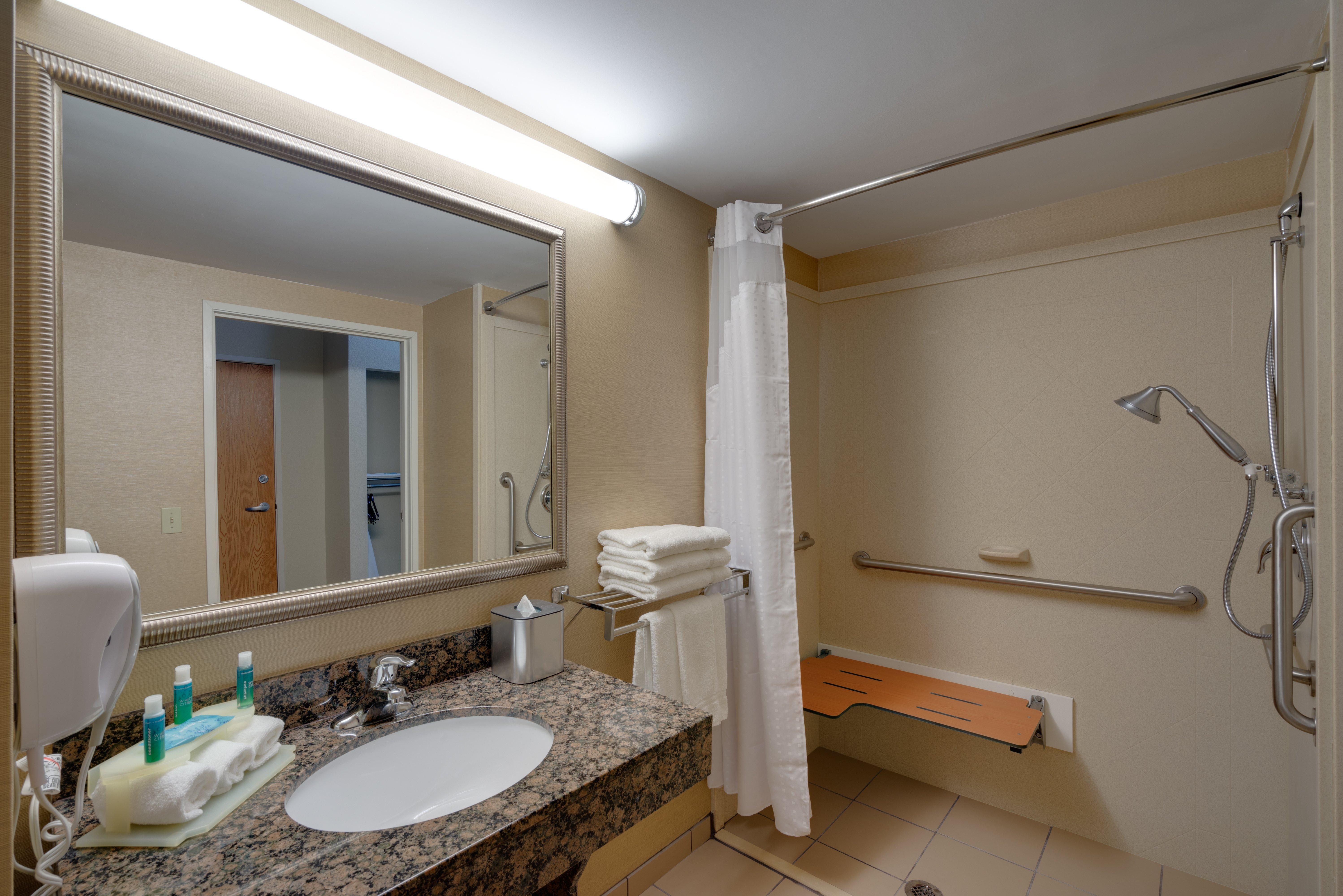 Holiday Inn Express Charles Town By Ihg Shenandoah Junction Eksteriør billede