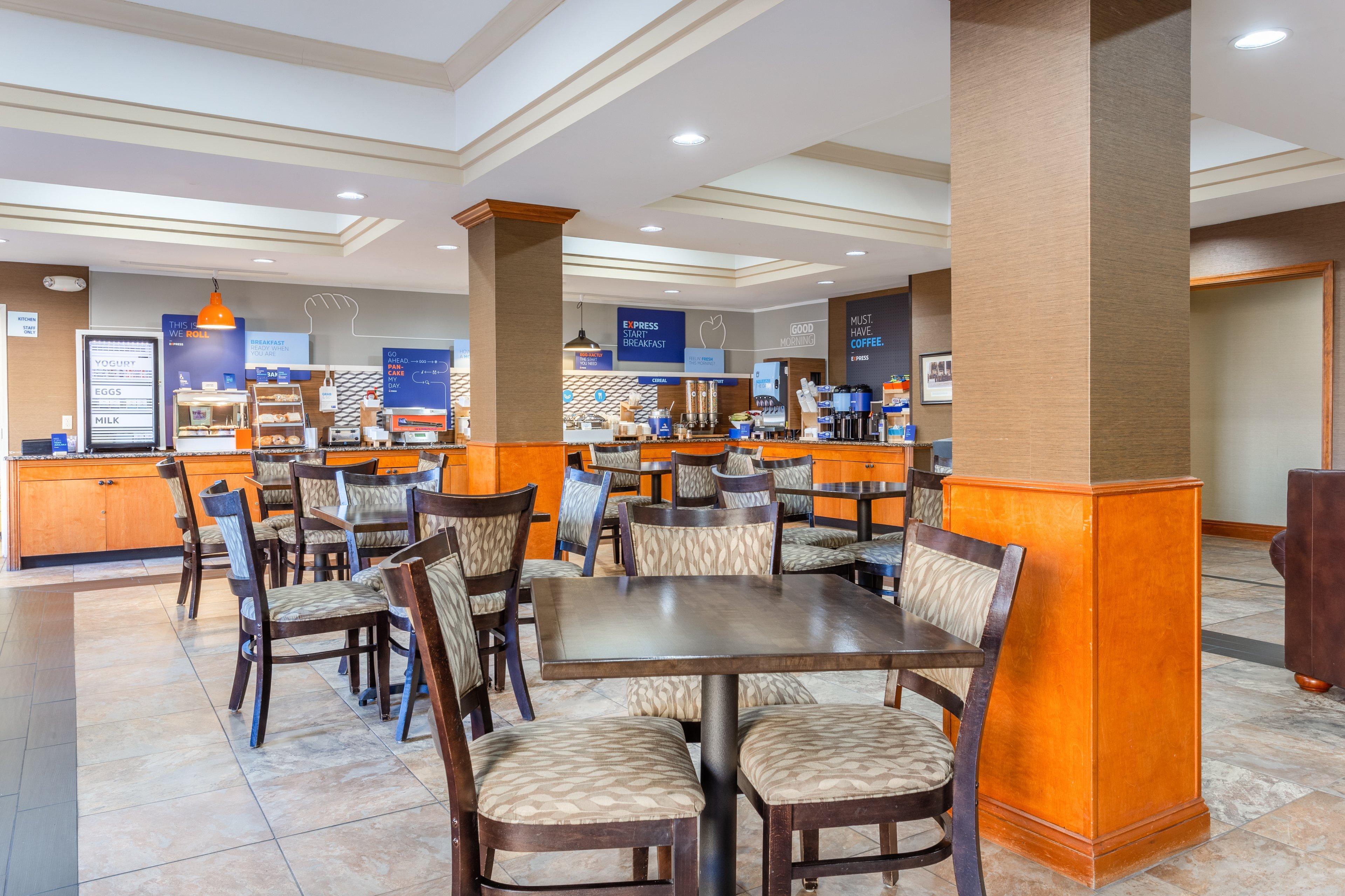 Holiday Inn Express Charles Town By Ihg Shenandoah Junction Eksteriør billede