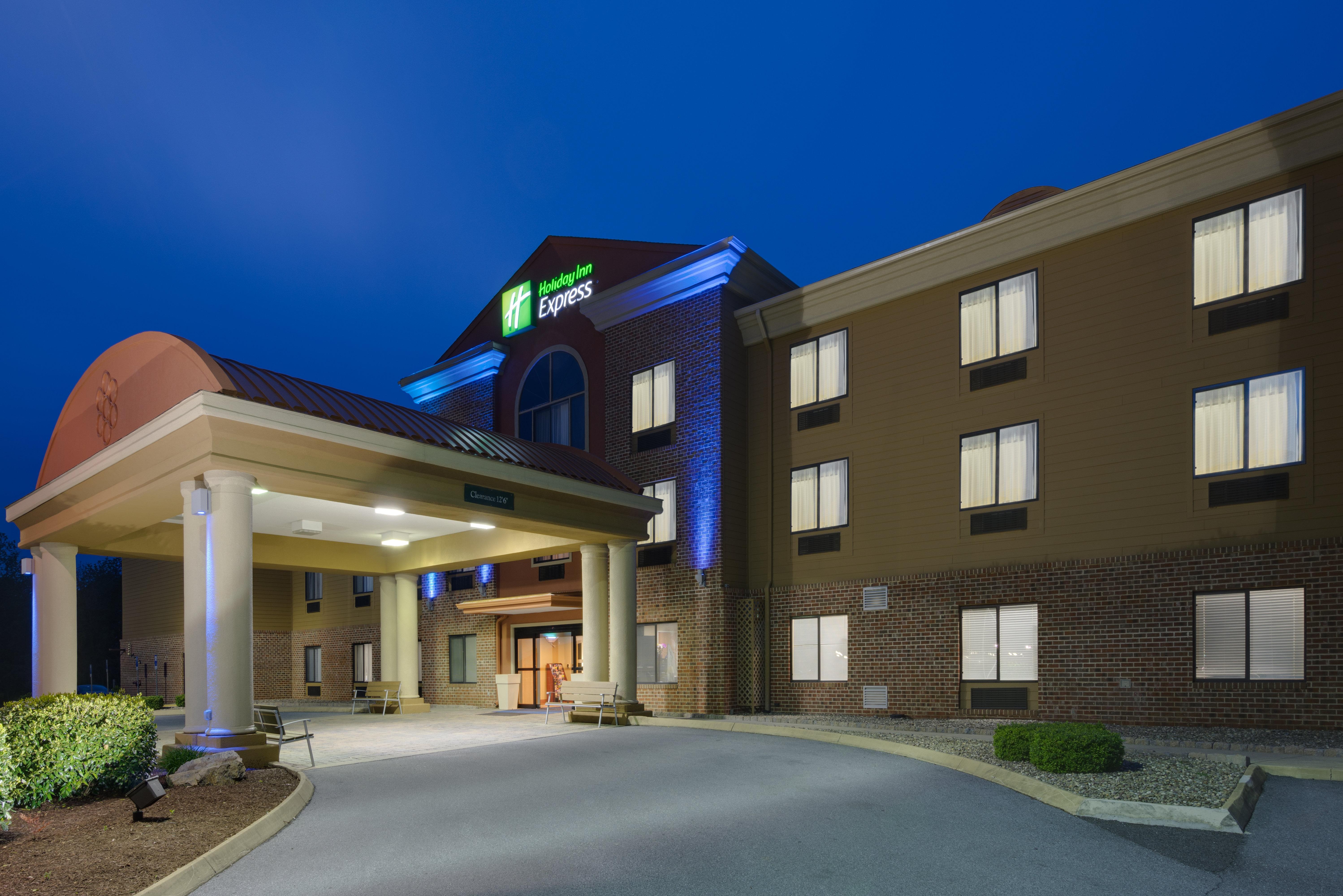 Holiday Inn Express Charles Town By Ihg Shenandoah Junction Eksteriør billede